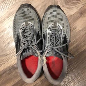 Brooks Ghost 10